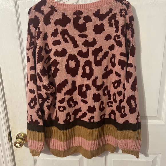 Leopard Print Sweater - Pink and Brown - Picture 3 of 3